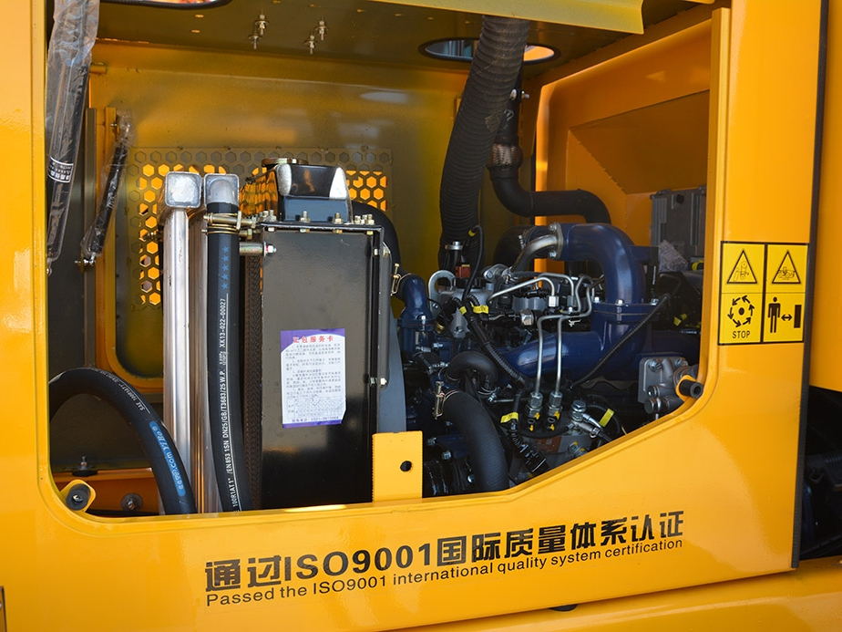 ZL930全(quan)液壓(ya)裝(zhuang)載機