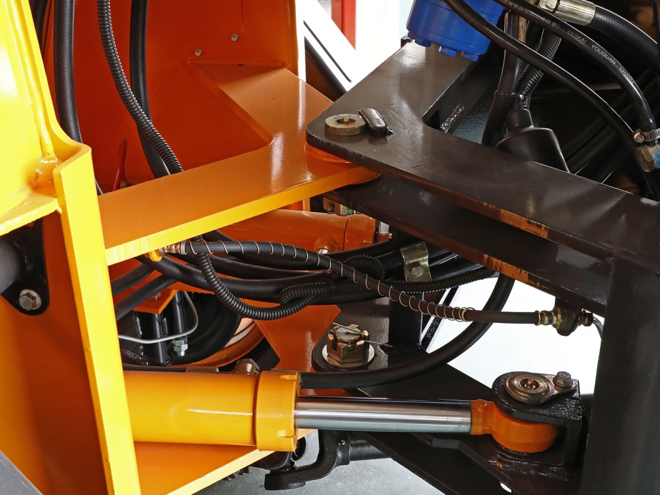 ZL08單缸(gang)輪(lun)式(shi)裝(zhuang)載(zai)機(ji)